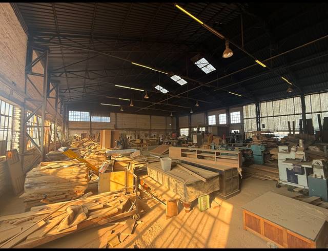 850M² WAREHOUSE TO LET IN MARAISBURG